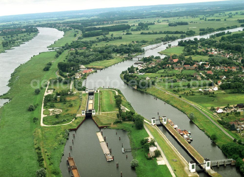 Aerial image Bad Freienwalde - Blick auf die Havel-Oder-Wasserstraße mit der Schleuse Hohensaaten bei Bad Freienwalde.