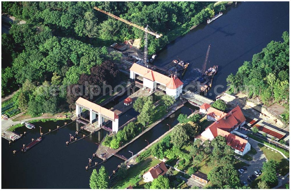 Aerial photograph Kleinmachnow - Erweiterungs- und Umbauten an der Schleuse am Teltowkanal in Kleinmachnow