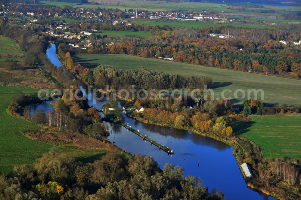 Aerial photograph Liebenwalde - Ship lock at Malzer Kanal. Responsible for the lock is the Wasser- und Schifffahrtsamt Eberswalde in Brandenburg