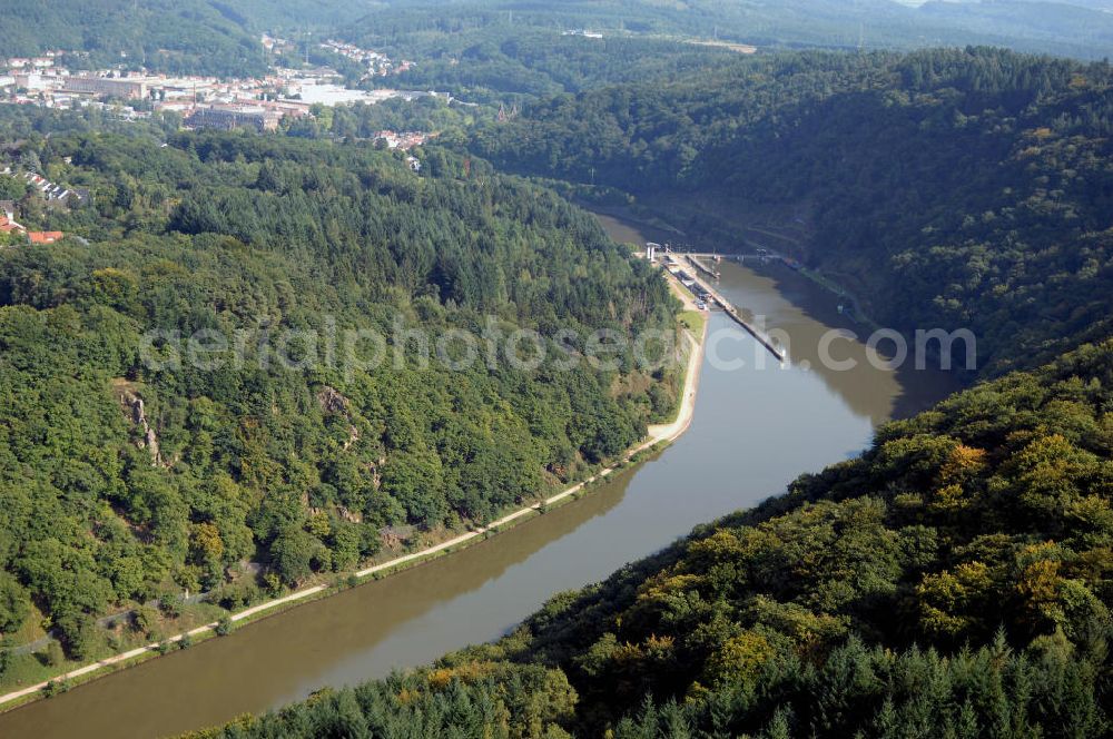 Mettlach-Keuchingen from above - Blick von Westen auf die Schleuse Mettlach, Oktavienstr. 999, 66693 Mettlach, an der Saar.