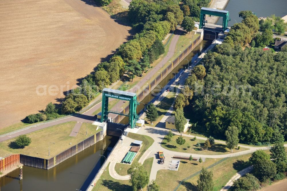 Niegripp from the bird's eye view: Niegripp lock in the connection canel between the river Elbe and the Elbe-Havel-Canel in the state Saxony-Anhalt