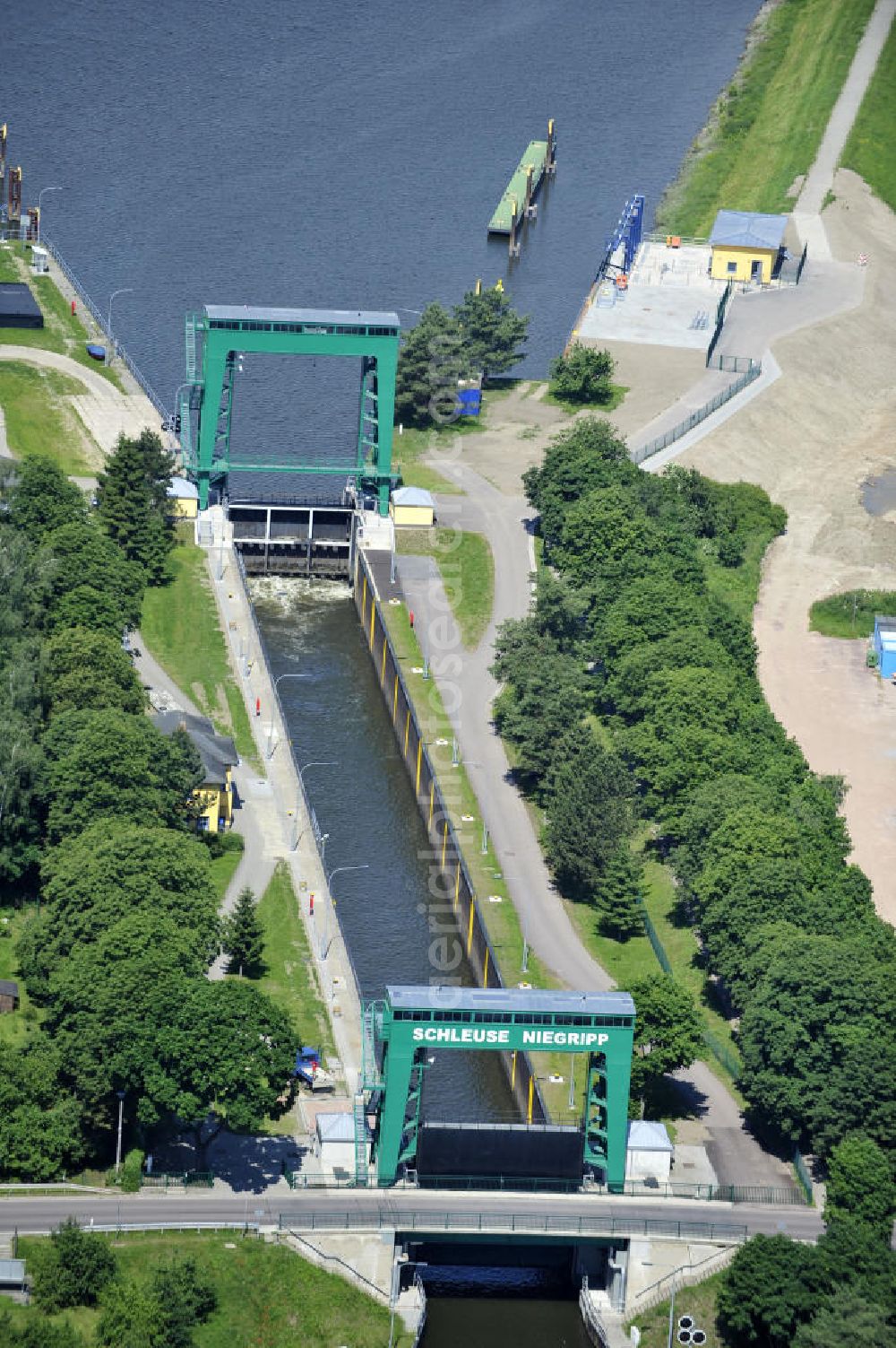 Niegripp from above - Blick die Schleuse bei Niegripp am Elbe-Havel-Kanal. View of the lock Niegripp on the Elbe-Havel canal.