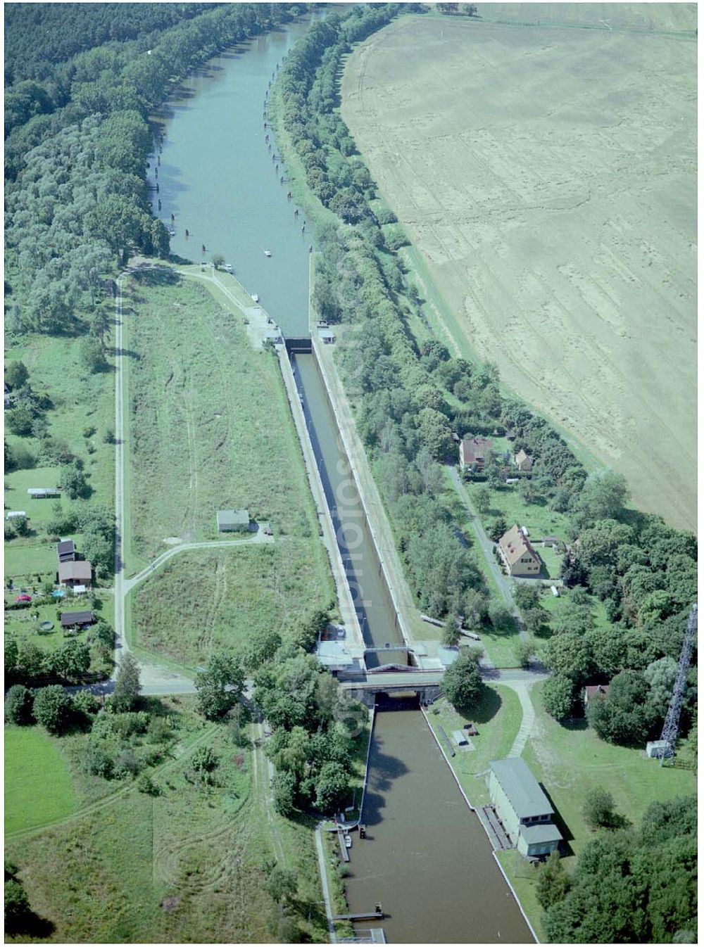 Zerben from the bird's eye view: 30.07.2004, Blick auf die Schleuse in Zerben im Elbe-Havelkanal