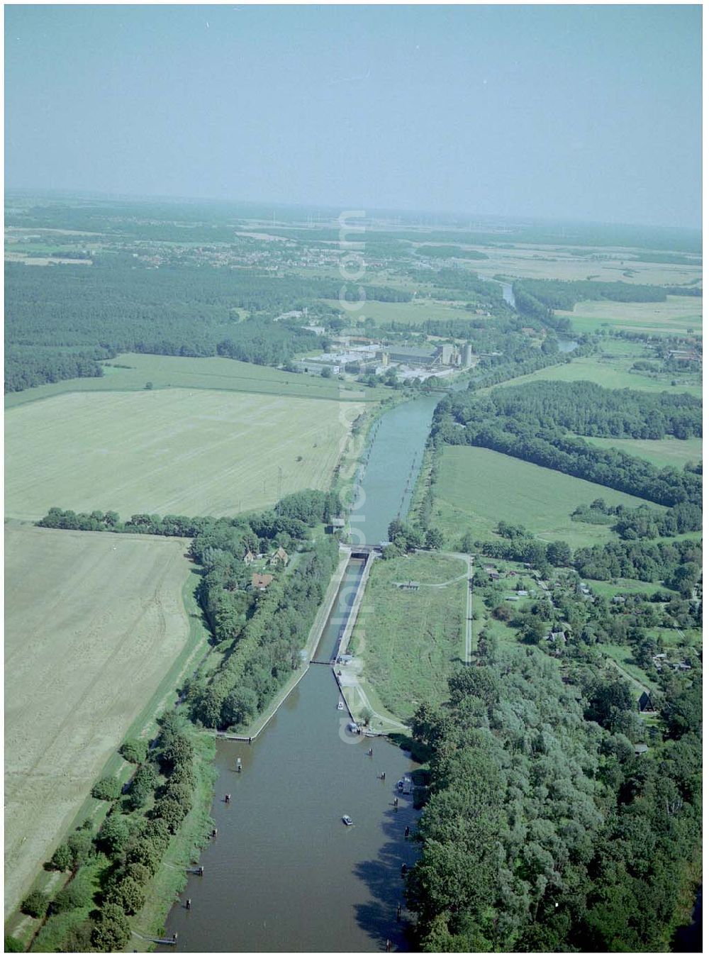 Aerial photograph Zerben - 30.07.2004, Blick auf die Schleuse in Zerben im Elbe-Havelkanal