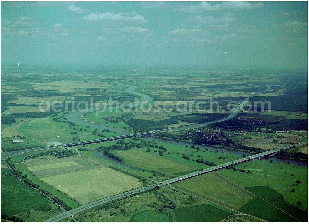 Hohenwarthe from above - 30.7.2004, Ausbau des Elbe-Havelkanales Wasserstrassenkreuz Magdeburg mit der Autobahn A2