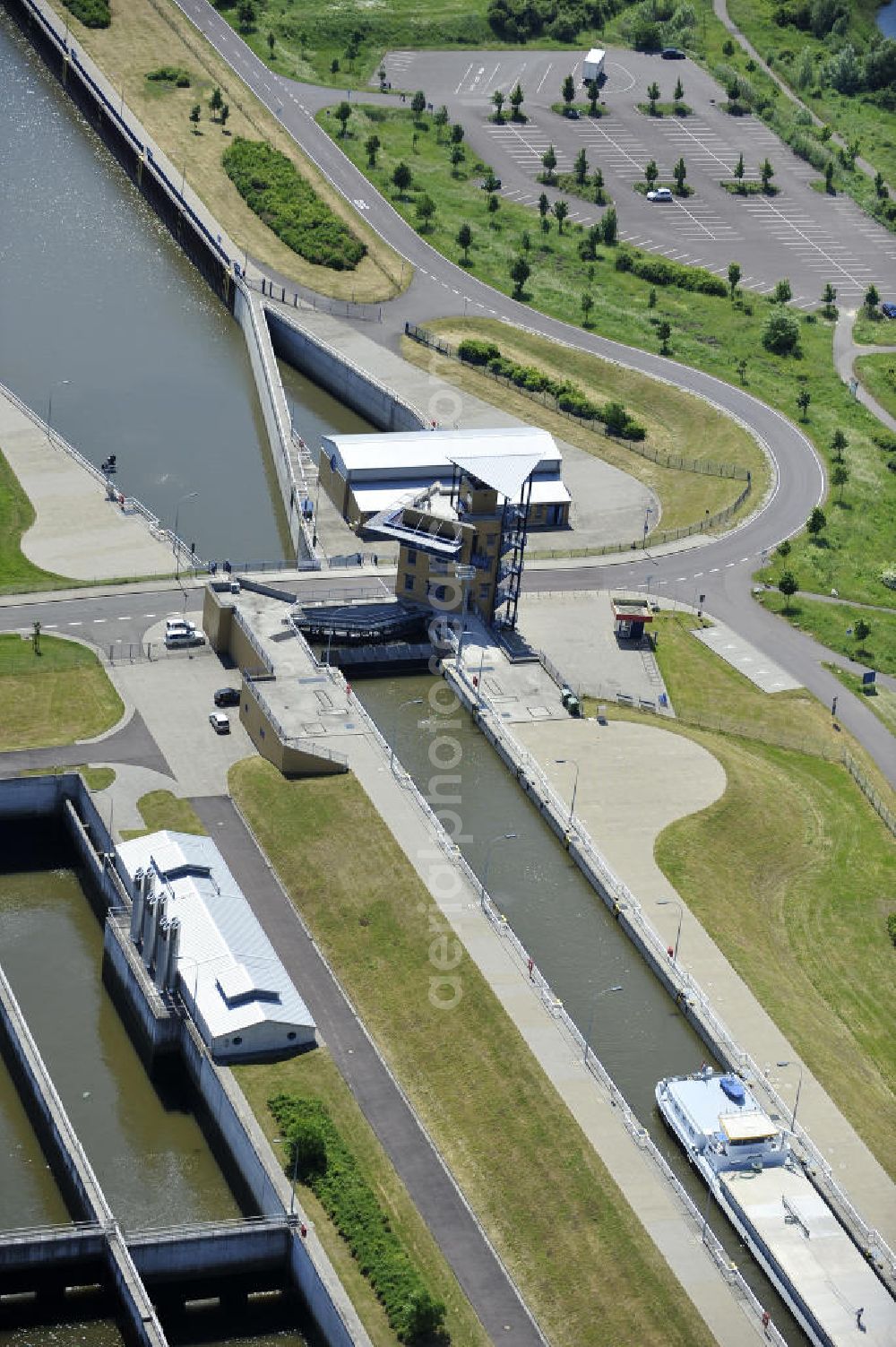 Rothensee from above - Blick die Schleusen bei Rothensee am Elbe-Havel-Kanal / Mittellandkanal. View of the locks at Rothensee Elbe-Havel Canal / Mittelland Canal.