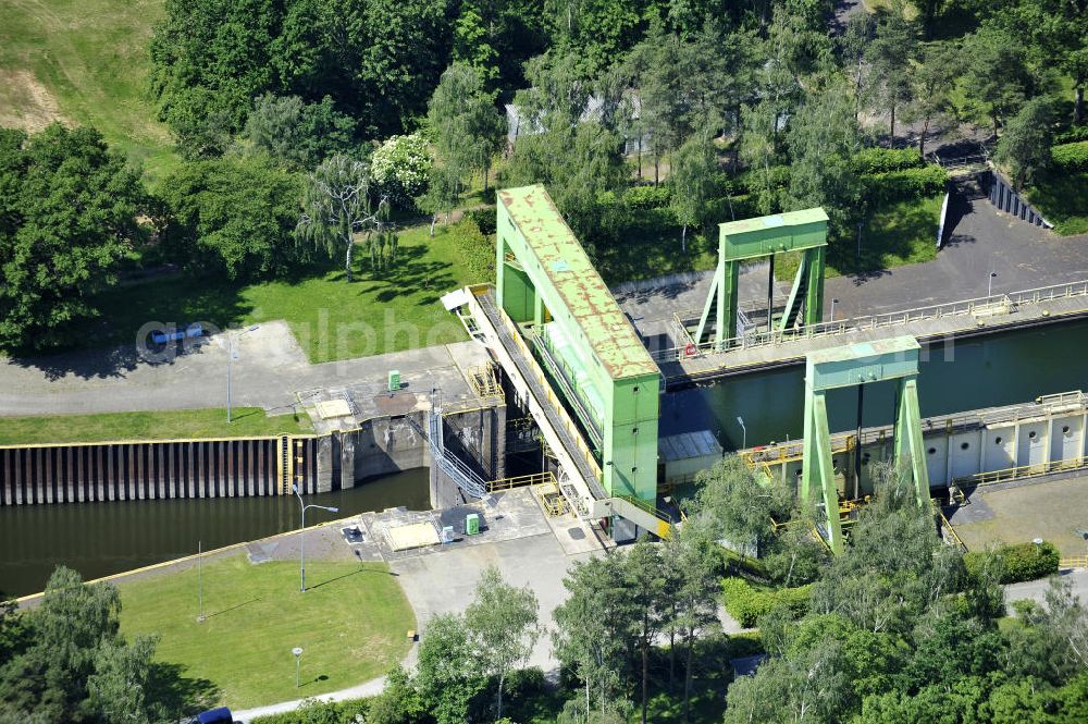 Rothensee from the bird's eye view: Blick die Schleusen bei Rothensee am Elbe-Havel-Kanal / Mittellandkanal. View of the locks at Rothensee Elbe-Havel Canal / Mittelland Canal.