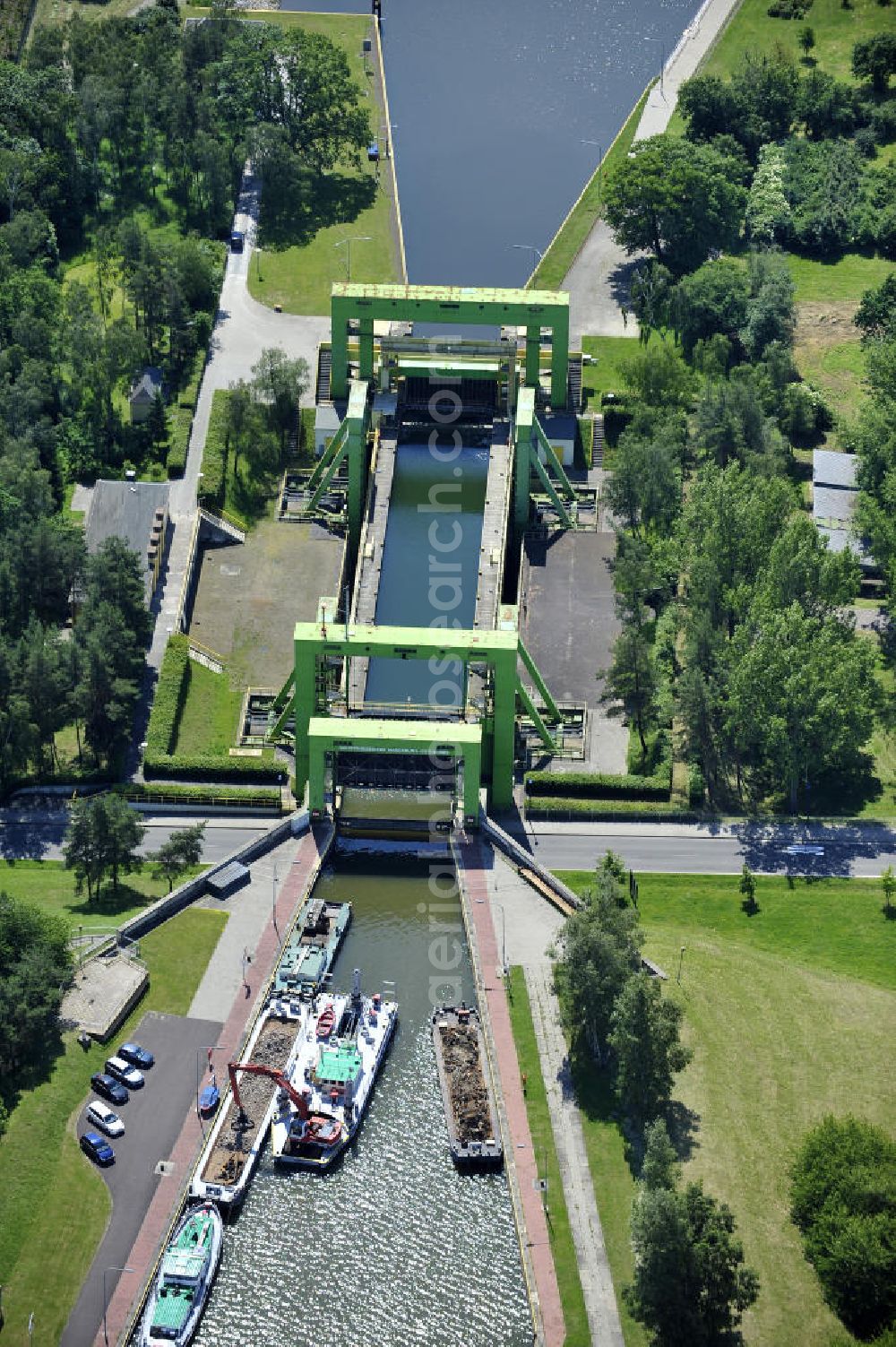 Aerial image Rothensee - Blick die Schleusen bei Rothensee am Elbe-Havel-Kanal / Mittellandkanal. View of the locks at Rothensee Elbe-Havel Canal / Mittelland Canal.