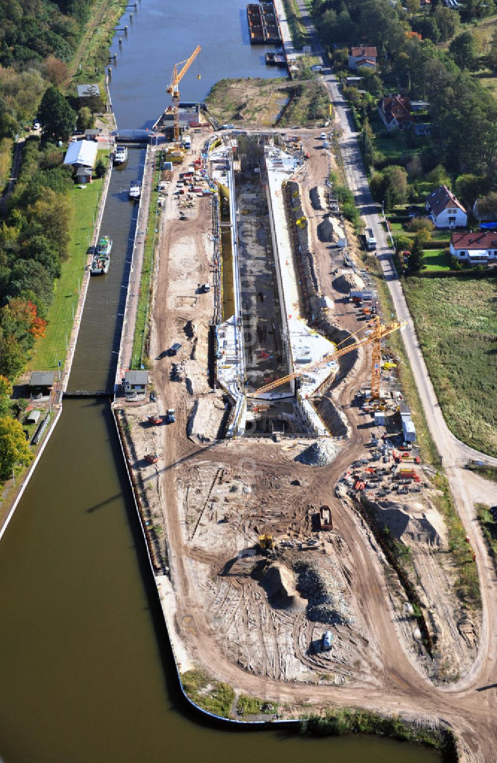 Aerial image Wusterwitz - Blick auf die Erweiterungsbaustelle der Schleuse Wusterwitz am Elbe-Havel-Kanal. Ein Projekt des WSV, Wasser- und Schifffahrtsverwaltung des Bundes. View of the construction site of the expansion lock Wusterwitz.