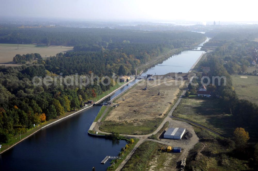 Wusterwitz from the bird's eye view: Blick auf die Schleuse Wusterwitz mit Baustelle. Ein Projekt des Wasserstraßen-Neubauamt Magdeburg, Frau Roskoden, Kleiner Werder 5c, 39114 MAGDEBURG, Tel. +49(0)391 5352168