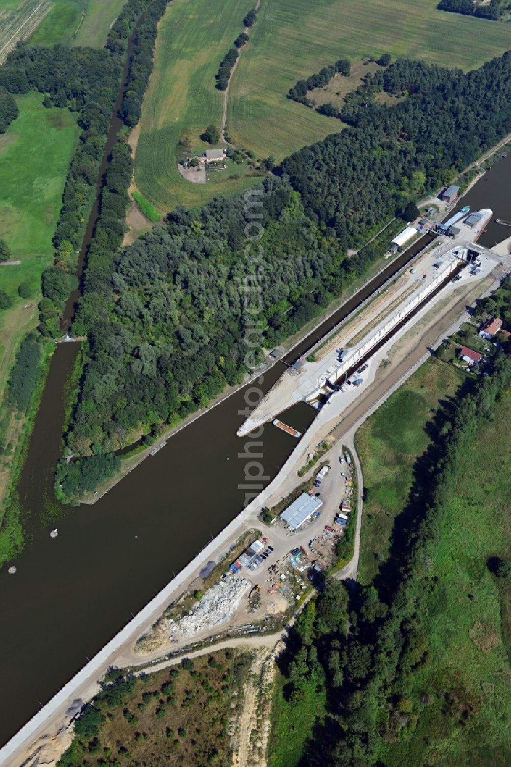 Wusterwitz from the bird's eye view: Wusterwitz lock at the Elbe-Havel-Canal in the state Brandenburg