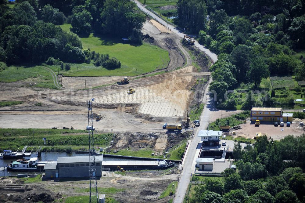 Zerben from the bird's eye view: Blick auf die Schleuse Zerben mit Baustelle am Elbe-Havel-Kanal. Neben der einen Schleuse ist eine 2. Schleuse geplant. Ein Projekt des WSV: Wasserstraßen-Neubauamt Magdeburg, 39106 Magdeburg, Tel. +49(0)391 535-0, email: wna-magdeburg@wsv.bund.de Lock / sluice Zerben at the Elbe-Havel-Canal.