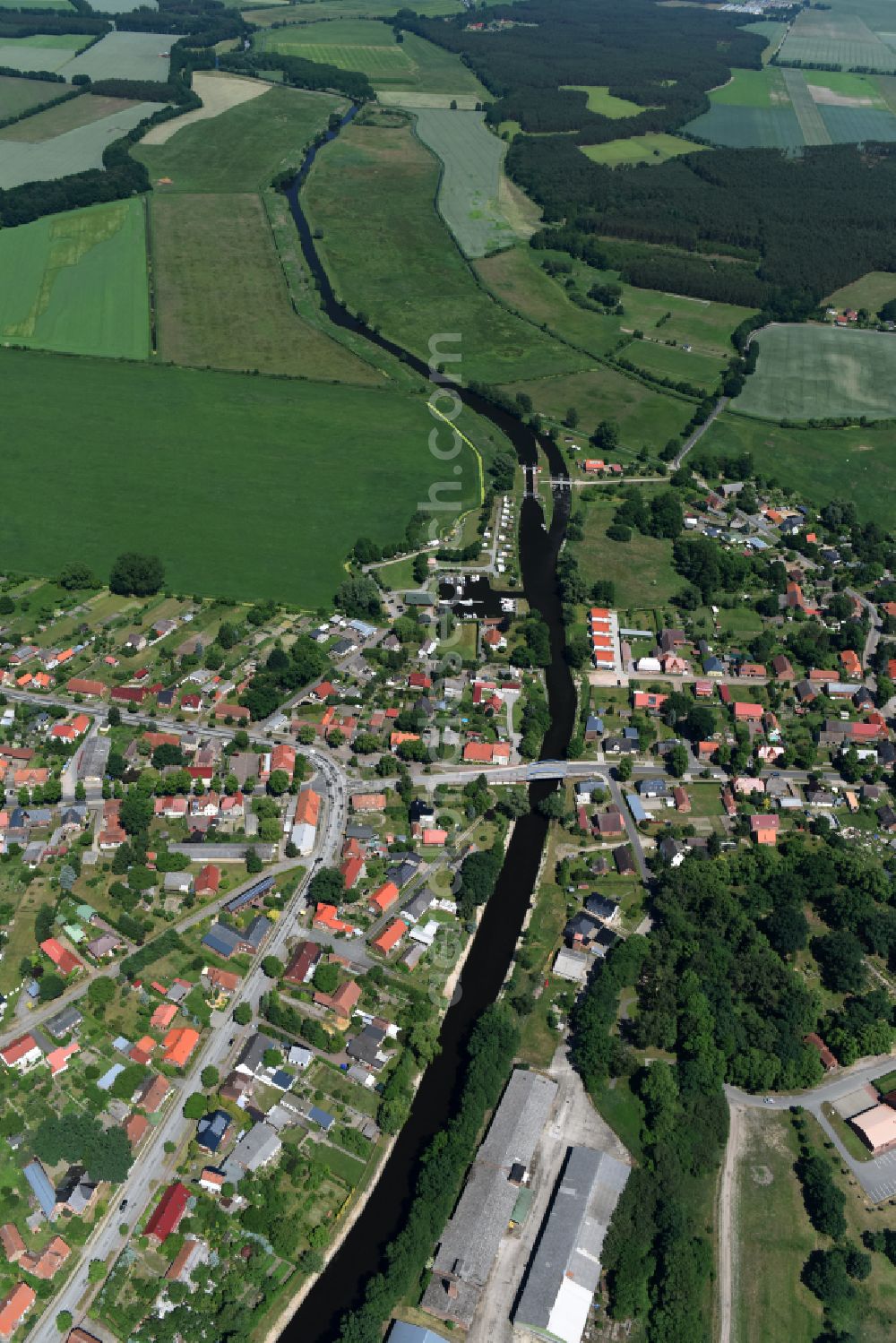 Eldena from the bird's eye view: Locks - plants on the banks of the waterway of the MEW Mueritz-Elde-Wasserstrasse in Eldena in the state Mecklenburg - Western Pomerania, Germany