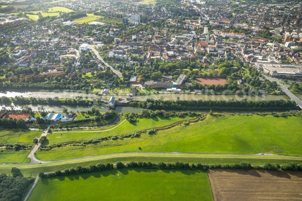 Aerial image Hamm - Locks - plants on the banks of the waterway of the of Datteln-Hamm-Kanal - Lippe in Hamm in the state North Rhine-Westphalia, Germany