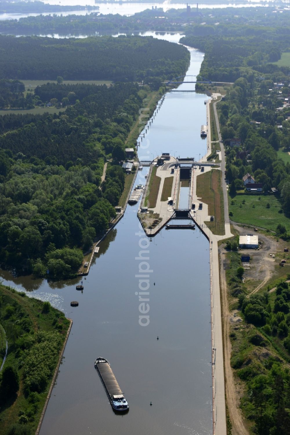 Aerial image Wusterwitz - Locks - plants on the banks of the waterway of the Elbe-Havel-Kanales in Wusterwitz in the state Brandenburg