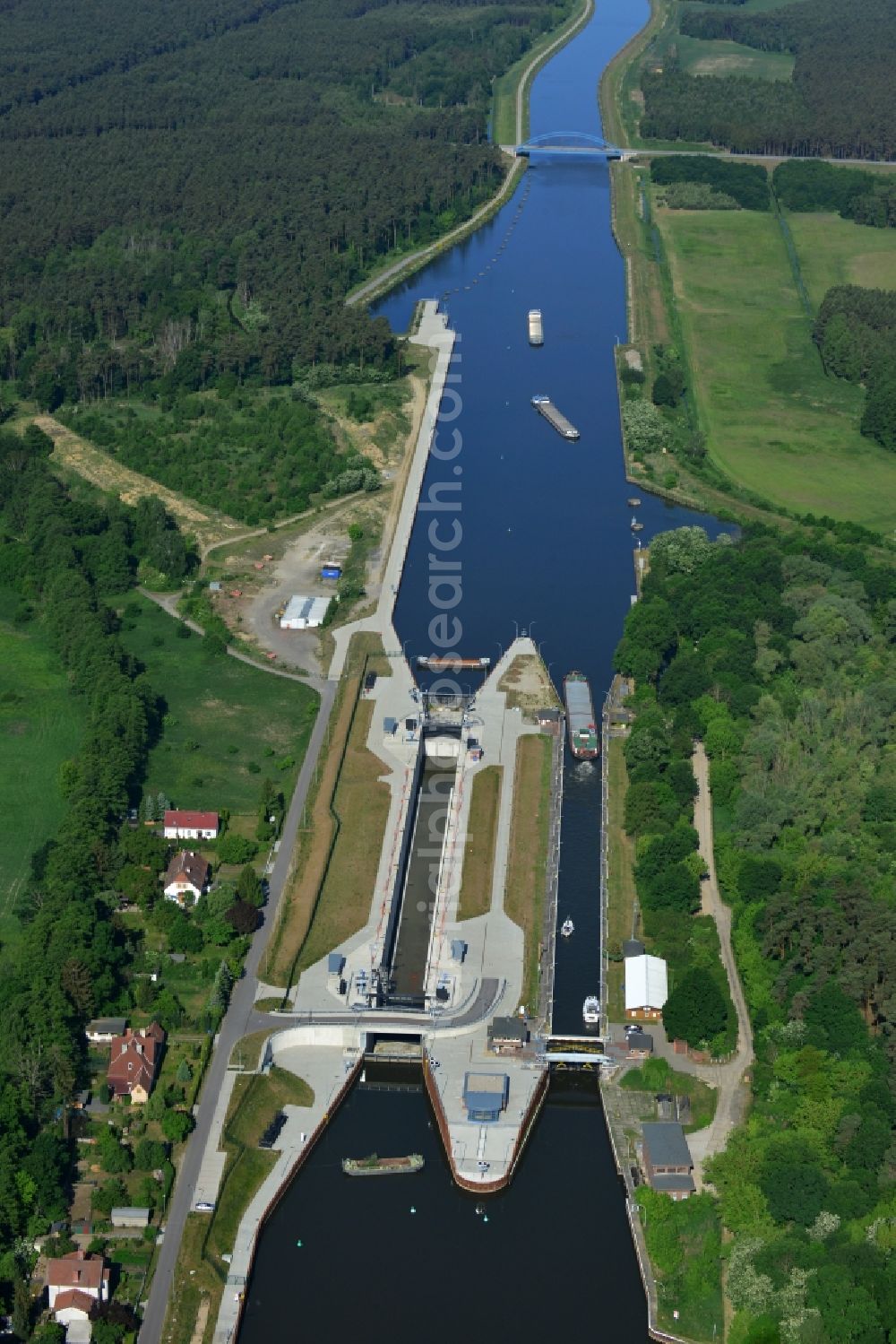 Wusterwitz from above - Locks - plants on the banks of the waterway of the Elbe-Havel-Kanales in Wusterwitz in the state Brandenburg