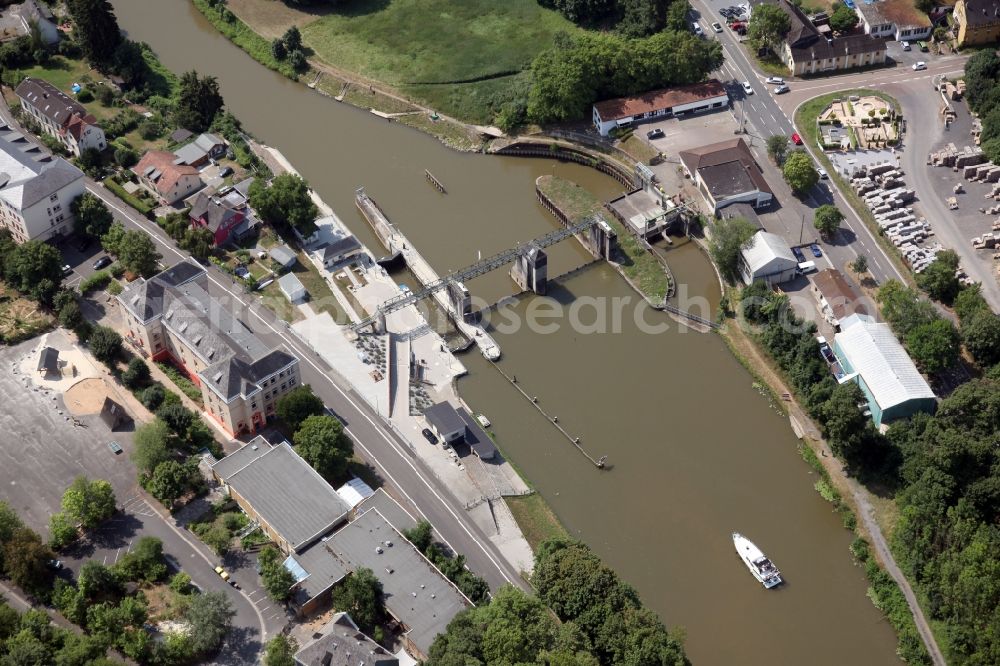 Aerial image Diez - Locks - plants on the banks of the waterway of the Lahn in Diez in the state Rhineland-Palatinate, Germany