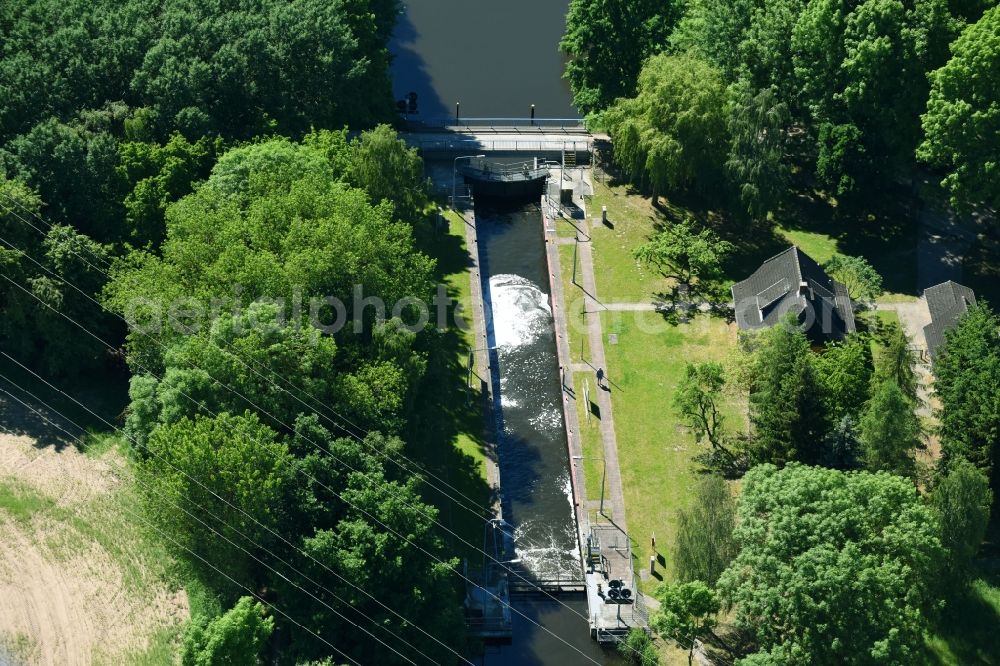 Aerial photograph Neuburg - Locks - plants on the banks of the waterway of the Mueritz-Elde in Neuburg in the state Mecklenburg - Western Pomerania, Germany