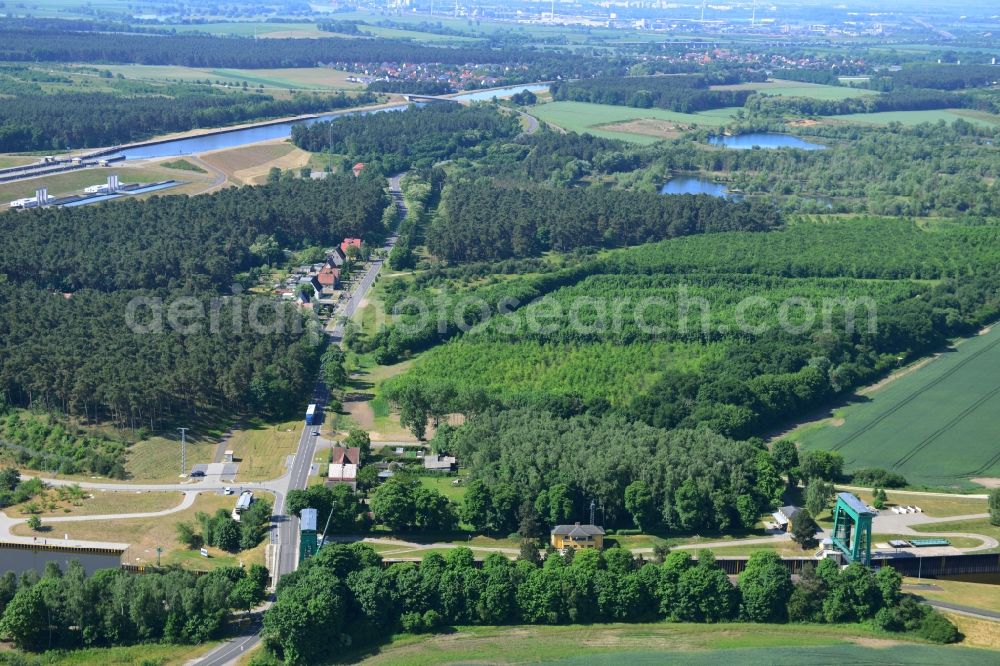 Aerial photograph Niegripp - Locks - plants on the banks of the waterway in Niegripp in the state Saxony-Anhalt