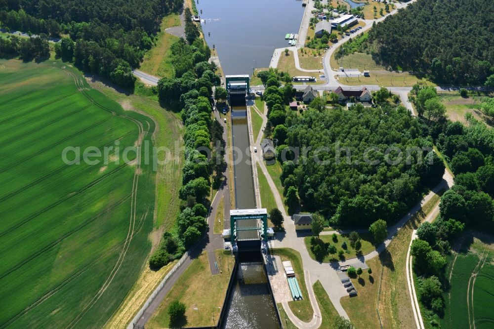 Niegripp from above - Locks - plants on the banks of the waterway in Niegripp in the state Saxony-Anhalt