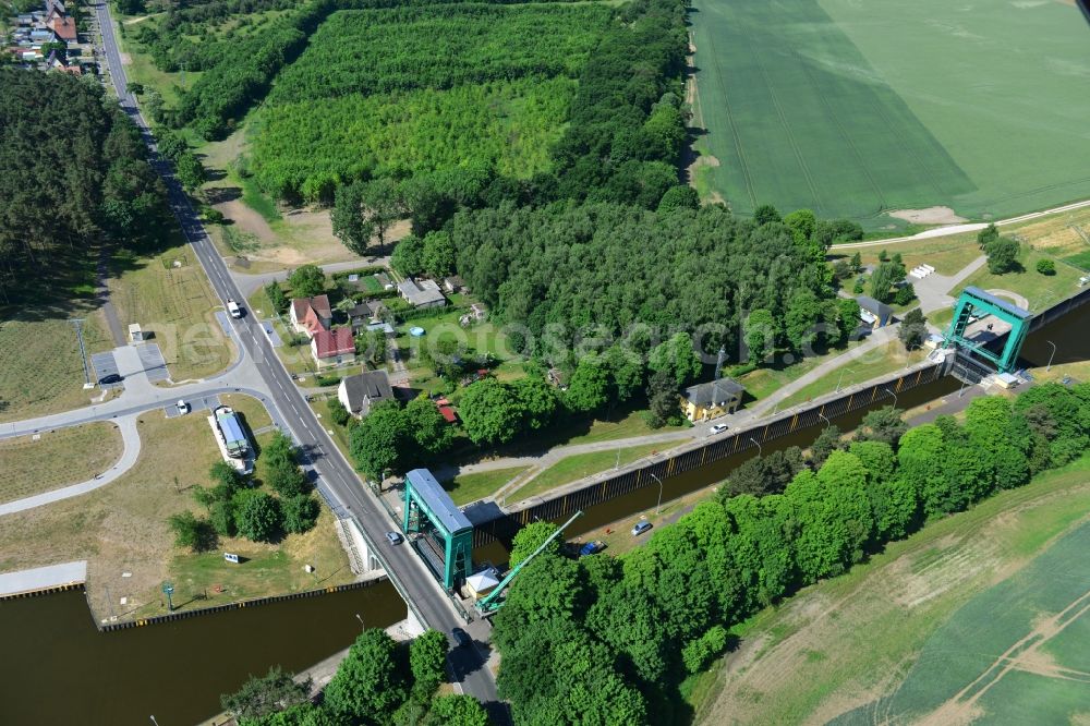 Niegripp from above - Locks - plants on the banks of the waterway in Niegripp in the state Saxony-Anhalt