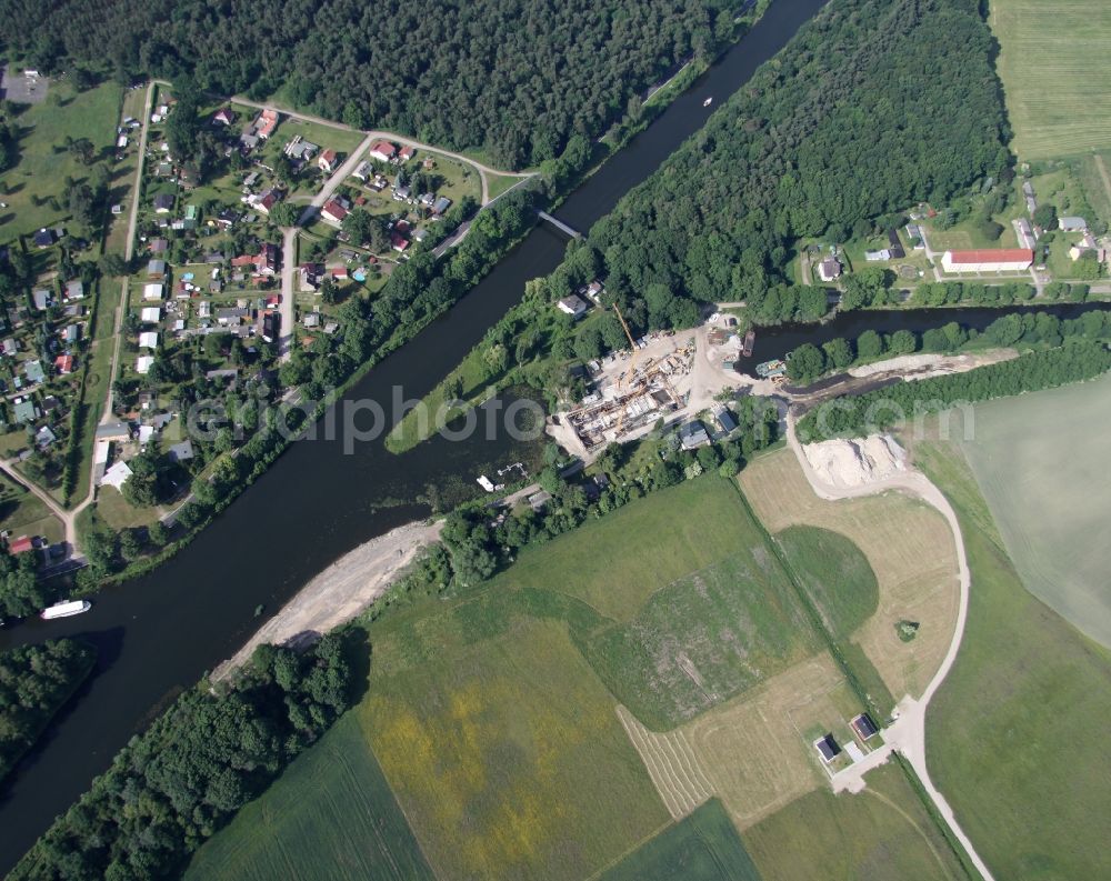 Wandlitz from the bird's eye view: Construction of new locks on the Oder-Havel canal by the company Streicher at Zerpenschleuse in Brandenburg