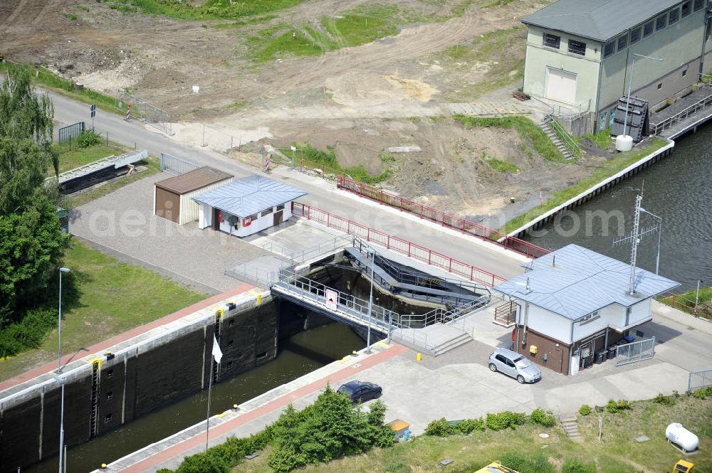 Aerial photograph Zerben - Blick auf die Schleusenbrücke Zerben B08. Die Brücke überführt den Elbe-Havel-Kanal bei km 345,575. Ein Projekt des WSV: Wasserstraßen-Neubauamt Magdeburg, 39106 Magdeburg, Tel. +49(0)391 535-0, email: wna-magdeburg@wsv.bund.de Bridge at the lock / sluice in Zerben over the Elbe-Havel-Canal.