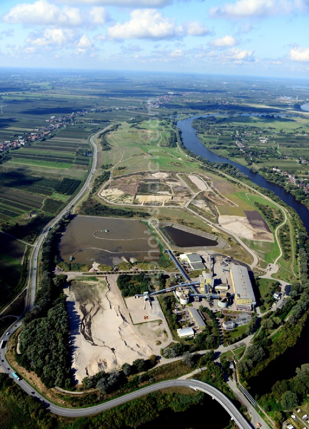 Hamburg from above - Slick landfill Francop in Hamburg. A project of the Hamburg Port Authority HPA