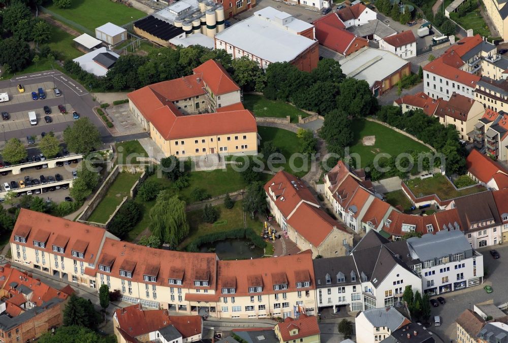 Apolda from the bird's eye view: On the picture to see the Apolda castle in Thuringia. In the historic building now the cultural center, the registry office and the music school are housed. The castle dates back to a castle from the Middle Ages