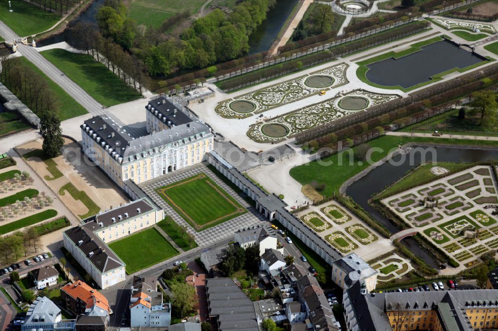 Brühl from above - Blick auf das Schloss Augustusburg in Brühl in Nordrhein-Westfalen. Die Schlossanlage wurde 1725 auf den Ruinen eines mittelalterlichen Wasserschlosses errichtet. View to the castle Augustusburg in Brühl in North-Rhine Westphalia. The castle arrangement was built in 1725 at the foundations of an old water castle.