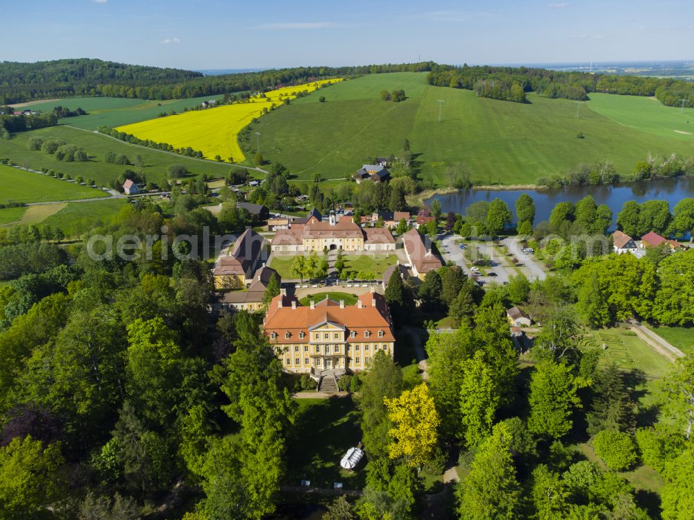 Aerial photograph Rammenau - Building complex in the park of the castle Barockschloss Rammenau on street Am Schloss in Rammenau in the state Saxony, Germany