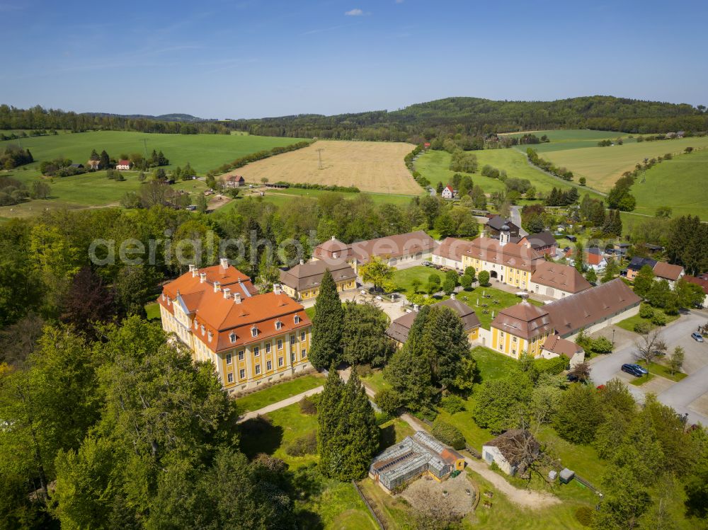 Aerial image Rammenau - Building complex in the park of the castle Barockschloss Rammenau on street Am Schloss in Rammenau in the state Saxony, Germany