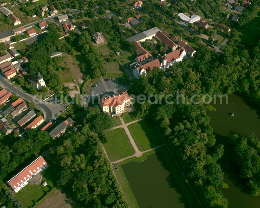 Aerial photograph Zabeltitz - Building complex in the park of the castle - Barockschloss on street Am Park in Zabeltitz in the state Saxony, Germany