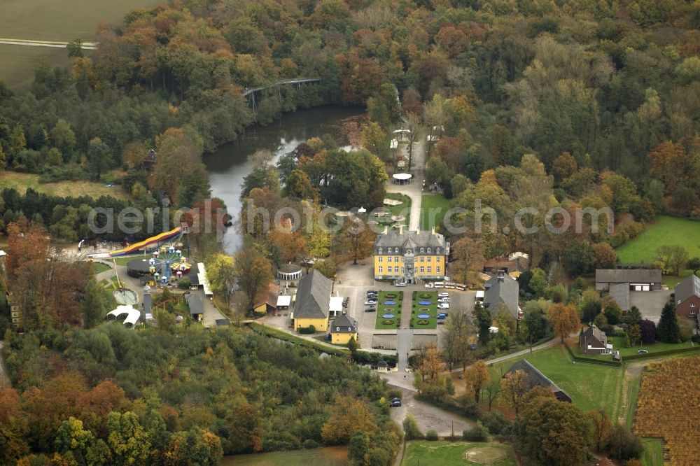 Aerial image Bottrop - Castle Beck in Warner Brothers Movie World in Bottropp-Kirchhellen in North Rhine-Westphalia