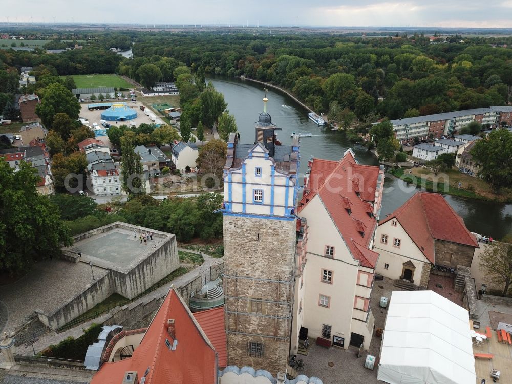 Aerial photograph Bernburg (Saale) - Castle Schloss Bernburg on Schlossstrasse in Bernburg (Saale) in the state Saxony-Anhalt, Germany