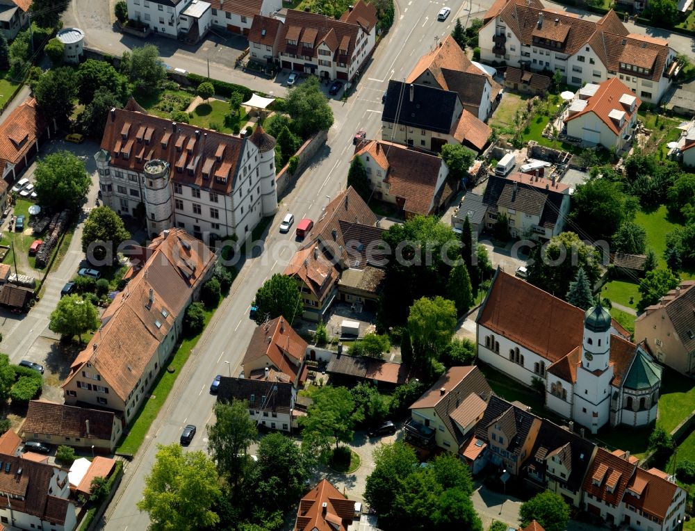 Aerial photograph Tübingen - Castle Bühl and the church of St. Pankratius in the Bühl part of Tübingen in the state of Baden-Württemberg. The castle with its gable roof and half-timber facade is located opposite the catholic church and was built in the 16th century during the Renaissance era. Today it consists of owner-occupied flats