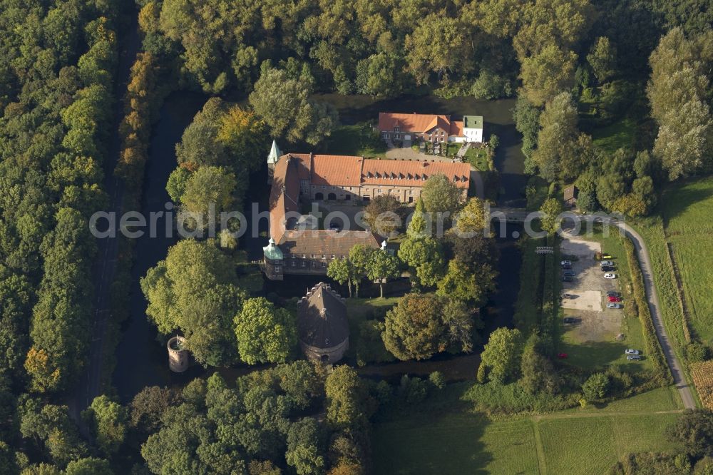 Castrop-Rauxel from above - Castrop Rauxel castle Bladenhorst, castle surrounded by moats