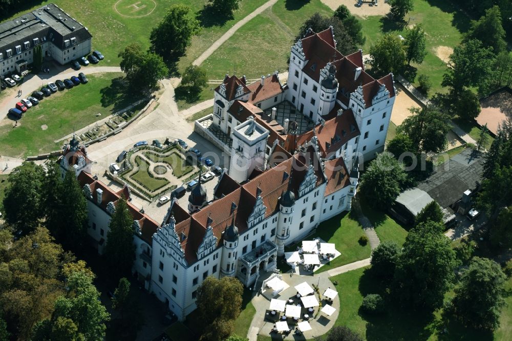 Aerial photograph Boitzenburger Land - Building and castle park systems of water castle Boitzenburg Templiner Strasse in Boitzenburger Land in the state Brandenburg