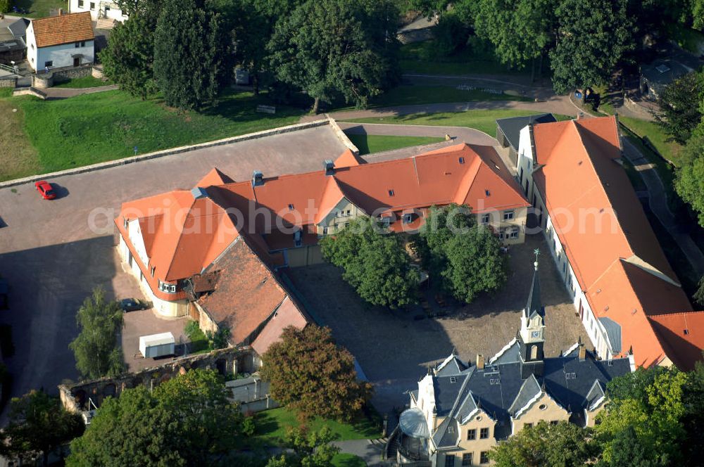 Aerial image FREITAL - Blick auf das Schloss Burgk und das Heimatmuseum. Freital ist eine Große Kreisstadt in Sachsen und die zweitgrößte Stadt im Landkreis Sächsische Schweiz-Osterzgebirge. Sie entstand am 1. Oktober 1921 durch den Zusammenschluss der Orte Deuben, Döhlen und Potschappel, 1922 kam Zauckerode dazu. Geprägt wurde die Stadt vom Steinkohlenbergbau und der Stahlindustrie („Tal der Arbeit“). Kontakt: Städtische Sammlungen Freital auf Schloss Burgk, Altburgk 61, 01705 Freital, Tel. +49 (0)351 649 15 62, Fax +49 (0)351 641 83 10, e-mail: museum@freital.de