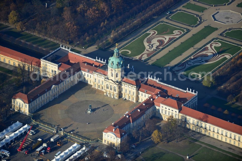 Berlin from above - Charlottenburg Palace is located in the Charlottenburg district of the Charlottenburg-Wilmersdorf district of Berlin. It belongs to the Foundation for Prussian Palaces and Gardens Foundation Berlin-Brandenburg