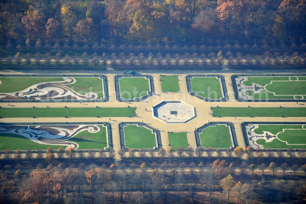 Aerial image Berlin - Charlottenburg Palace is located in the Charlottenburg district of the Charlottenburg-Wilmersdorf district of Berlin. It belongs to the Foundation for Prussian Palaces and Gardens Foundation Berlin-Brandenburg