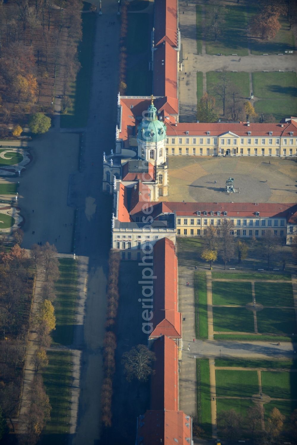 Berlin from above - Charlottenburg Palace is located in the Charlottenburg district of the Charlottenburg-Wilmersdorf district of Berlin. It belongs to the Foundation for Prussian Palaces and Gardens Foundation Berlin-Brandenburg