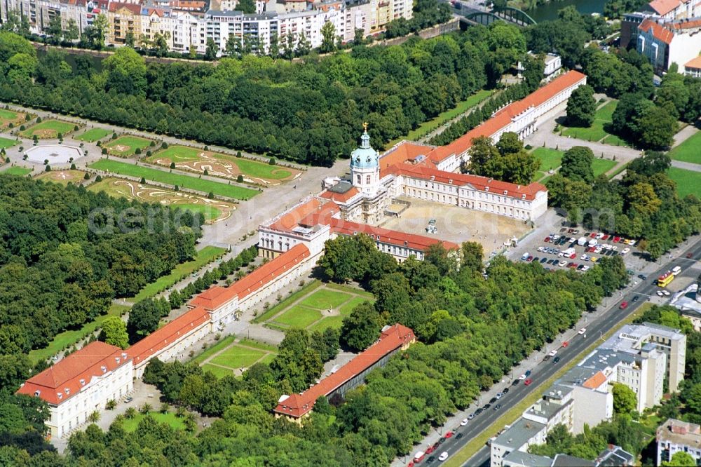 Berlin from the bird's eye view: Charlottenburg Palace in Berlin on Spandauer Damm