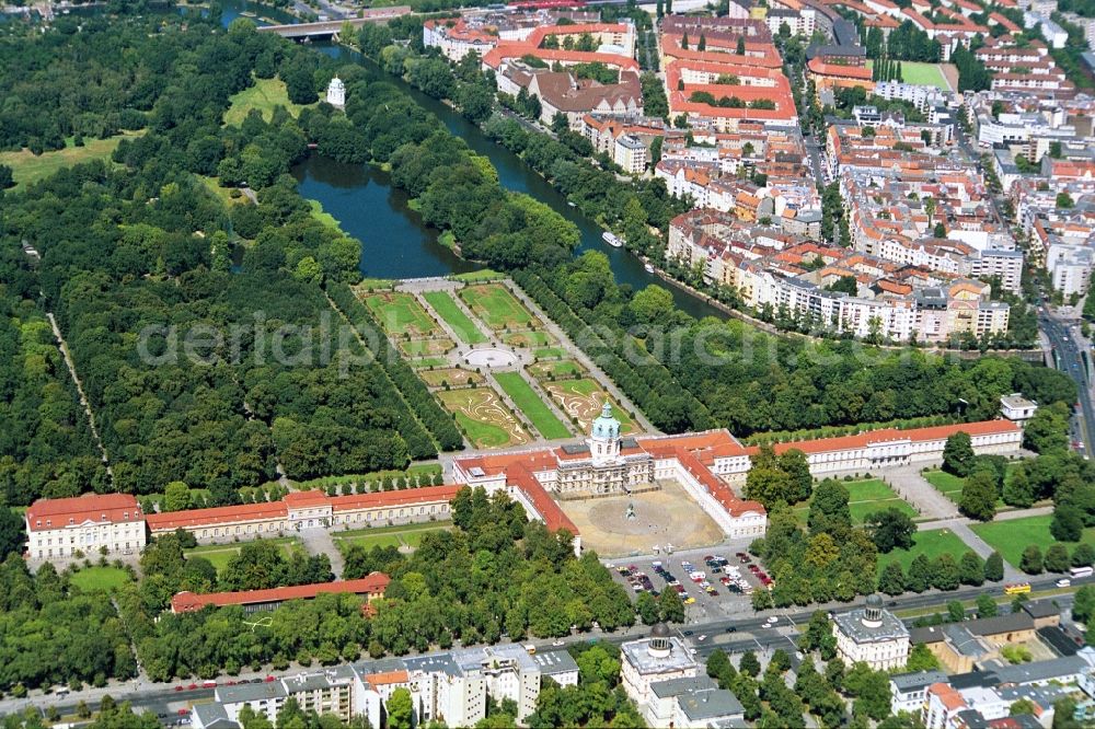 Aerial photograph Berlin - Charlottenburg Palace in Berlin on Spandauer Damm