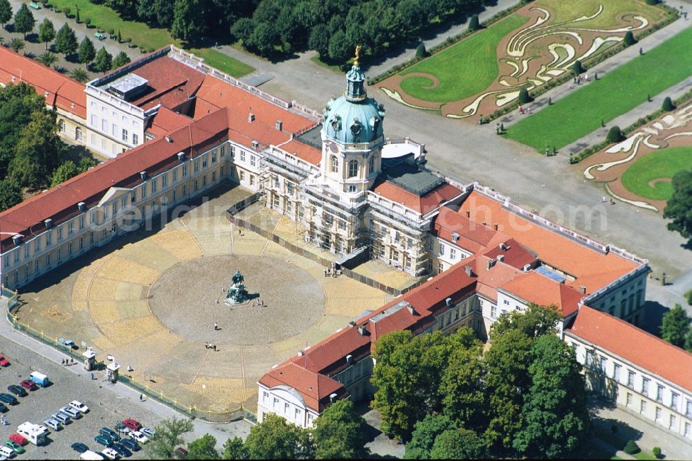 Berlin from the bird's eye view: Charlottenburg Palace in Berlin on Spandauer Damm