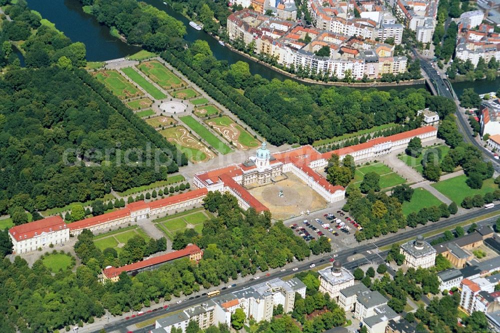 Aerial image Berlin - Charlottenburg Palace in Berlin on Spandauer Damm