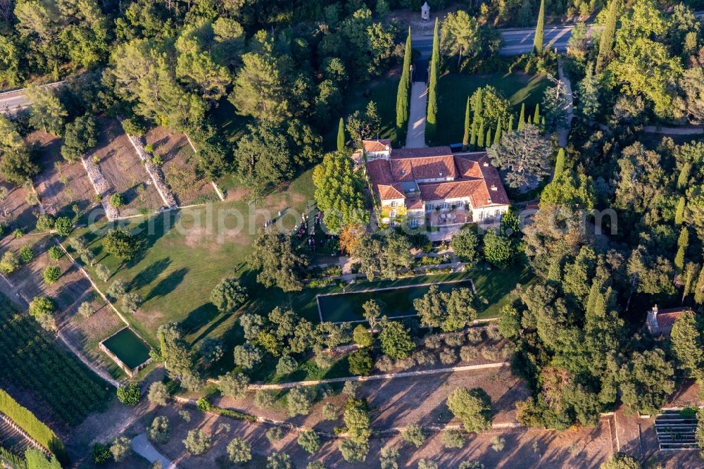 Montauroux from above - Building complex in the park of the castle