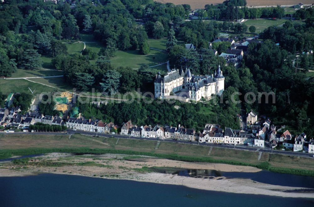 Chaumont-sur-Loire from above - Blick auf das Schloss Chaumont an der Loire in Frankreich. View of the castle Chaumont on the Loire in France.