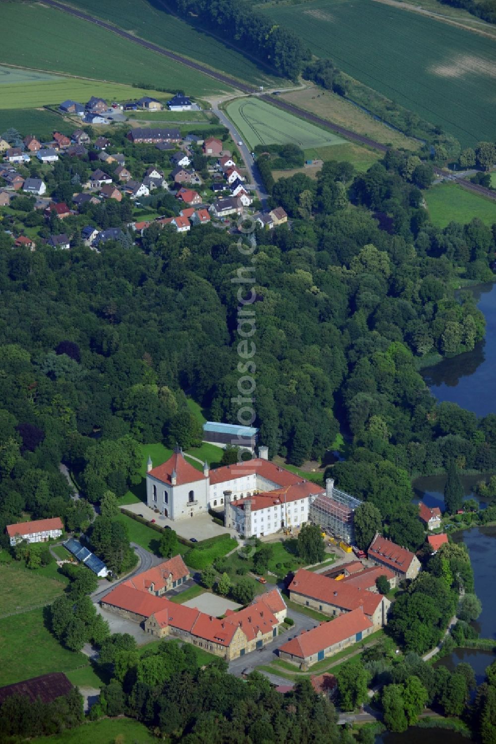 Derneburg from the bird's eye view: Castle Derneburg in Derneburg in the community Holle in Lower Saxony