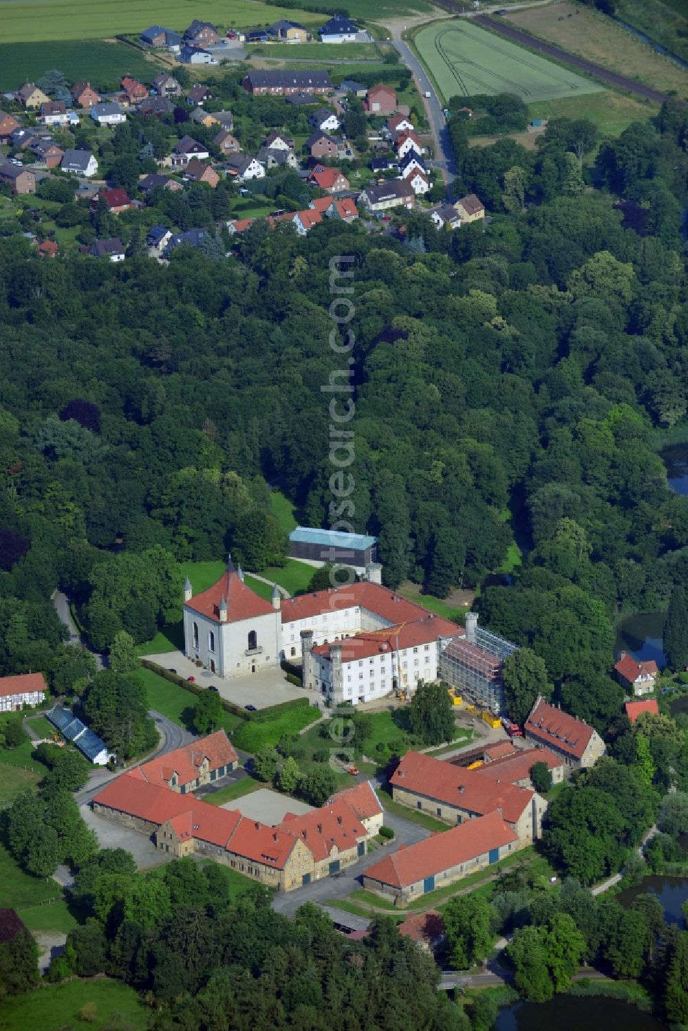 Aerial photograph Derneburg - Castle Derneburg in Derneburg in the community Holle in Lower Saxony